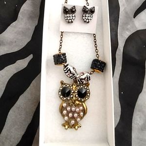 Owls Lot of 2 Embellished Owl Pendant & Earrings Set